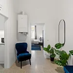 Stylish Apartment, 4 Min To U3 Zipperer Strasse